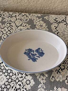 Pfaltzgraff YorkTowne Oval Vegetable Serving Bowl